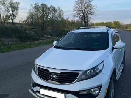 Белый Киа Sportage, объемом двигателя 2 л и пробегом 120 тыс. км за 14000 $, фото 1 на Automoto.ua