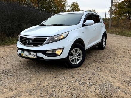 Білий Кіа Sportage, об'ємом двигуна 2 л та пробігом 53 тис. км за 13800 $, фото 1 на Automoto.ua