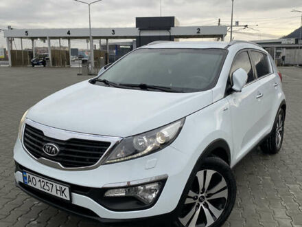 Білий Кіа Sportage, об'ємом двигуна 2 л та пробігом 285 тис. км за 13500 $, фото 1 на Automoto.ua