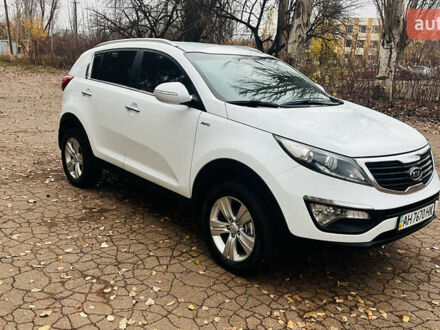 Белый Киа Sportage, объемом двигателя 2 л и пробегом 127 тыс. км за 11900 $, фото 1 на Automoto.ua
