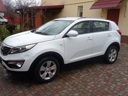 Белый Киа Sportage, объемом двигателя 1.7 л и пробегом 245 тыс. км за 9500 $, фото 1 на Automoto.ua
