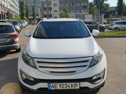 Белый Киа Sportage, объемом двигателя 2 л и пробегом 198 тыс. км за 10500 $, фото 1 на Automoto.ua