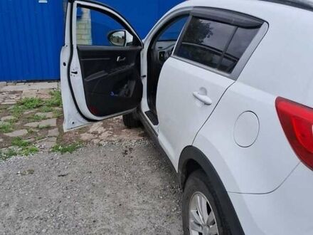 Белый Киа Sportage, объемом двигателя 2 л и пробегом 152 тыс. км за 13150 $, фото 1 на Automoto.ua
