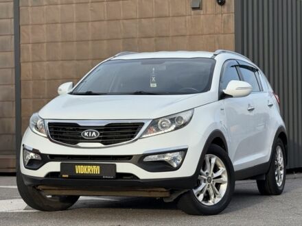 Белый Киа Sportage, объемом двигателя 2 л и пробегом 161 тыс. км за 10900 $, фото 1 на Automoto.ua