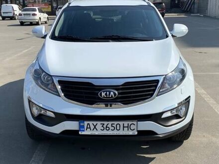 Белый Киа Sportage, объемом двигателя 2 л и пробегом 129 тыс. км за 15000 $, фото 1 на Automoto.ua