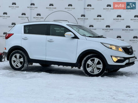 Белый Киа Sportage, объемом двигателя 1.69 л и пробегом 305 тыс. км за 11000 $, фото 1 на Automoto.ua