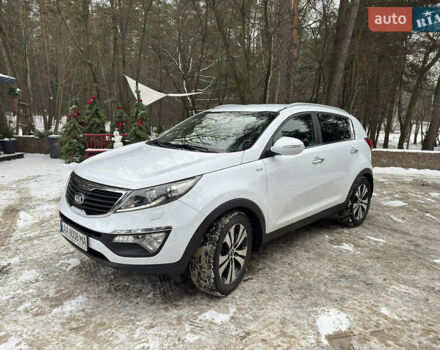 Белый Киа Sportage, объемом двигателя 2 л и пробегом 110 тыс. км за 13200 $, фото 1 на Automoto.ua