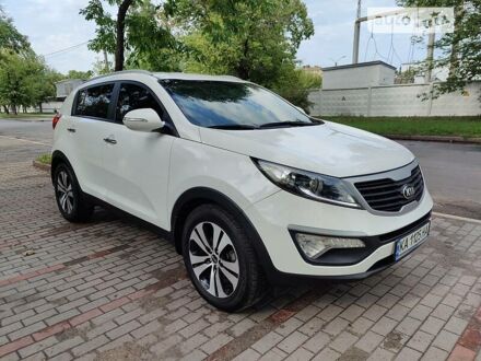 Кіа Sportage 2013 у Києві на Automoto.ua Білий Кіа Sportage, об'ємом двигуна 2 л та пробігом 190 тис. км за 16000 $, фото 1 на Automoto.ua