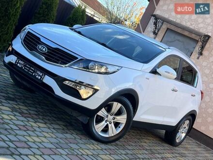 Белый Киа Sportage, объемом двигателя 2 л и пробегом 223 тыс. км за 14950 $, фото 1 на Automoto.ua