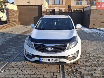 Киа Sportage 2013 в Днепре (Днепропетровске) на Automoto.ua Белый Киа Sportage, объемом двигателя 2 л и пробегом 211 тыс. км за 13550 $, фото 1 на Automoto.ua