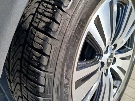 Белый Киа Sportage, объемом двигателя 2 л и пробегом 198 тыс. км за 14200 $, фото 1 на Automoto.ua