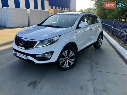 Киа Sportage 2013 в Одессе на Automoto.ua Белый Киа Sportage, объемом двигателя 2 л и пробегом 130 тыс. км за 12999 $, фото 1 на Automoto.ua