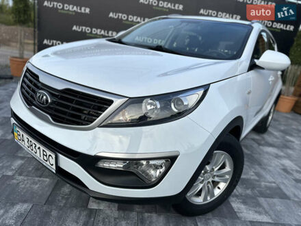 Белый Киа Sportage, объемом двигателя 1.7 л и пробегом 86 тыс. км за 15200 $, фото 1 на Automoto.ua