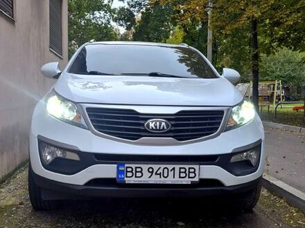 Белый Киа Sportage, объемом двигателя 1.7 л и пробегом 190 тыс. км за 12500 $, фото 1 на Automoto.ua