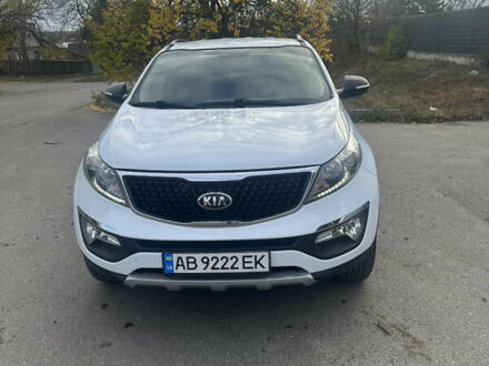 Киа Sportage 2014 в Хмельнике на Automoto.ua Белый Киа Sportage, объемом двигателя 2 л и пробегом 216 тыс. км за 15750 $, фото 1 на Automoto.ua