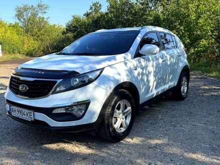 Білий Кіа Sportage, об'ємом двигуна 1.7 л та пробігом 95 тис. км за 13800 $, фото 1 на Automoto.ua