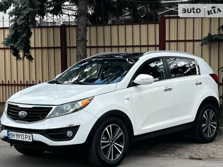 Белый Киа Sportage, объемом двигателя 2 л и пробегом 100 тыс. км за 14200 $, фото 1 на Automoto.ua