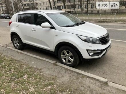 Білий Кіа Sportage, об'ємом двигуна 1.69 л та пробігом 186 тис. км за 11800 $, фото 1 на Automoto.ua