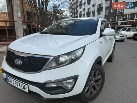 Кіа Sportage 2015 у Ирпене на Automoto.ua Білий Кіа Sportage, об'ємом двигуна 2 л та пробігом 220 тис. км за 14999 $, фото 1 на Automoto.ua