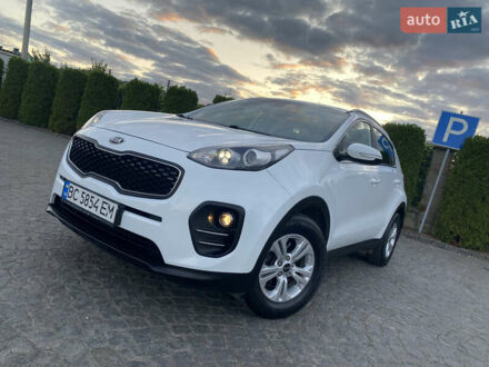 Киа Sportage 2016 в Львове на Automoto.ua Белый Киа Sportage, объемом двигателя 2 л и пробегом 89 тыс. км за 17890 $, фото 1 на Automoto.ua