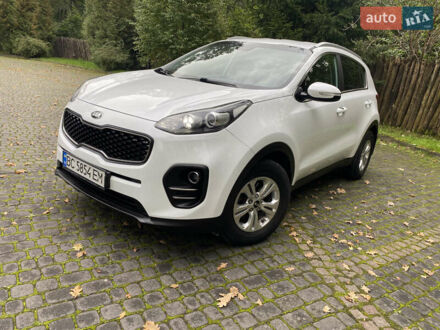 Кіа Sportage 2016 у Львові на Automoto.ua Білий Кіа Sportage, об'ємом двигуна 2 л та пробігом 89 тис. км за 17800 $, фото 1 на Automoto.ua