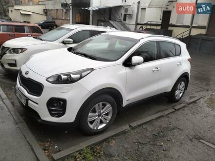 Білий Кіа Sportage, об'ємом двигуна 2 л та пробігом 97 тис. км за 15500 $, фото 1 на Automoto.ua