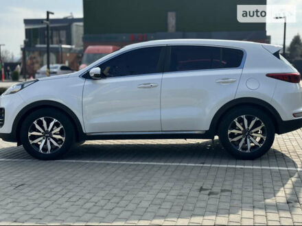 Білий Кіа Sportage, об'ємом двигуна 1.69 л та пробігом 153 тис. км за 18299 $, фото 1 на Automoto.ua