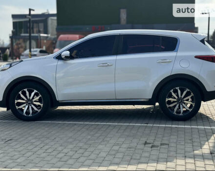 Білий Кіа Sportage, об'ємом двигуна 1.69 л та пробігом 155 тис. км за 17999 $, фото 1 на Automoto.ua