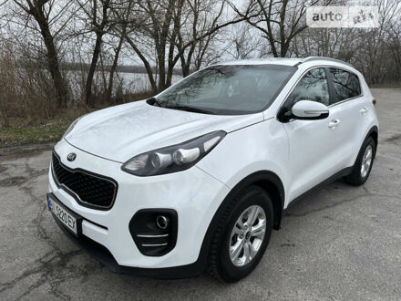 Білий Кіа Sportage, об'ємом двигуна 1.69 л та пробігом 181 тис. км за 18100 $, фото 1 на Automoto.ua