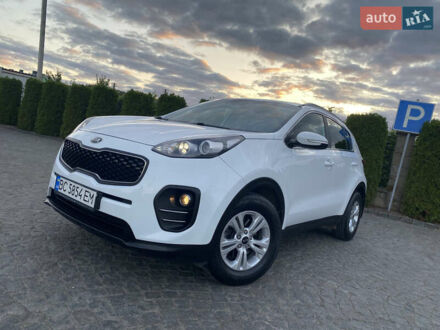 Киа Sportage 2016 в Львове на Automoto.ua Белый Киа Sportage, объемом двигателя 2 л и пробегом 88 тыс. км за 17900 $, фото 1 на Automoto.ua