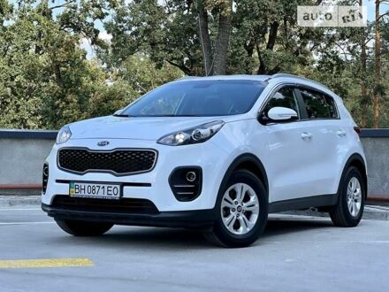 Кіа Sportage 2016 у Києві на Automoto.ua Білий Кіа Sportage, об'ємом двигуна 2 л та пробігом 53 тис. км за 18900 $, фото 1 на Automoto.ua