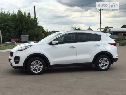 Белый Киа Sportage, объемом двигателя 1.7 л и пробегом 90 тыс. км за 16999 $, фото 1 на Automoto.ua