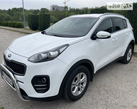 Белый Киа Sportage, объемом двигателя 1.69 л и пробегом 142 тыс. км за 14900 $, фото 1 на Automoto.ua