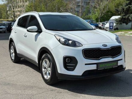 Белый Киа Sportage, объемом двигателя 1.7 л и пробегом 127 тыс. км за 14900 $, фото 1 на Automoto.ua