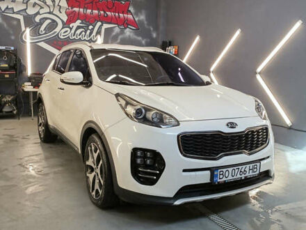 Белый Киа Sportage, объемом двигателя 2 л и пробегом 176 тыс. км за 17700 $, фото 1 на Automoto.ua