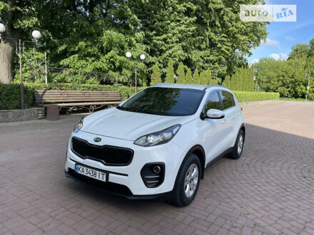 Білий Кіа Sportage, об'ємом двигуна 1.69 л та пробігом 178 тис. км за 17300 $, фото 1 на Automoto.ua