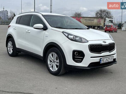 Киа Sportage 2017 в Киеве на Automoto.ua Белый Киа Sportage, объемом двигателя 2.36 л и пробегом 97 тыс. км за 12300 $, фото 1 на Automoto.ua