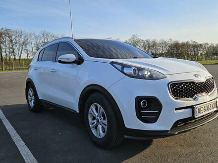 Білий Кіа Sportage, об'ємом двигуна 1.69 л та пробігом 272 тис. км за 16500 $, фото 1 на Automoto.ua