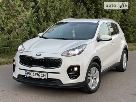 Киа Sportage 2017 в Ровно на Automoto.ua Белый Киа Sportage, объемом двигателя 2 л и пробегом 116 тыс. км за 22500 $, фото 1 на Automoto.ua