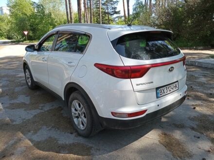 Білий Кіа Sportage, об'ємом двигуна 1.7 л та пробігом 202 тис. км за 16300 $, фото 1 на Automoto.ua