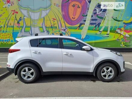 Білий Кіа Sportage, об'ємом двигуна 1.69 л та пробігом 130 тис. км за 16900 $, фото 1 на Automoto.ua