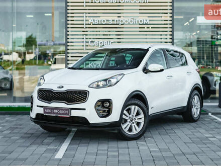 Киа Sportage 2017 в Львове на Automoto.ua Белый Киа Sportage, объемом двигателя 2 л и пробегом 83 тыс. км за 18091 $, фото 1 на Automoto.ua