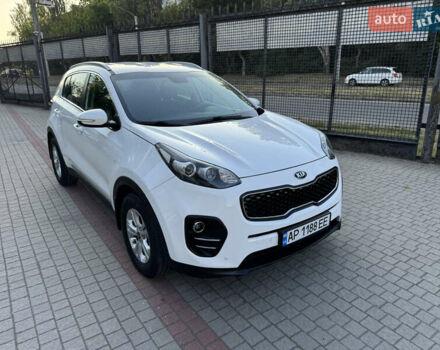 Белый Киа Sportage, объемом двигателя 1.7 л и пробегом 190 тыс. км за 14900 $, фото 1 на Automoto.ua