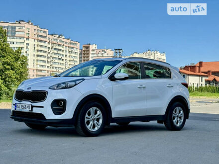 Білий Кіа Sportage, об'ємом двигуна 1.69 л та пробігом 230 тис. км за 15600 $, фото 1 на Automoto.ua