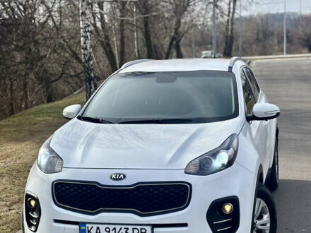 Кіа Sportage 2017 у Києві на Automoto.ua Білий Кіа Sportage, об'ємом двигуна 1.7 л та пробігом 162 тис. км за 15950 $, фото 1 на Automoto.ua