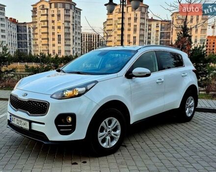 Белый Киа Sportage, объемом двигателя 1.69 л и пробегом 220 тыс. км за 15950 $, фото 1 на Automoto.ua