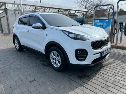 Кіа Sportage 2017 у Одесі на Automoto.ua Білий Кіа Sportage, об'ємом двигуна 1.7 л та пробігом 97 тис. км за 18200 $, фото 1 на Automoto.ua