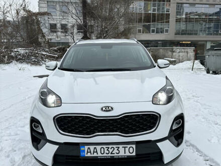 Білий Кіа Sportage, об'ємом двигуна 1.6 л та пробігом 106 тис. км за 17500 $, фото 1 на Automoto.ua