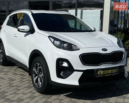 Белый Киа Sportage, объемом двигателя 1.59 л и пробегом 76 тыс. км за 18600 $, фото 1 на Automoto.ua