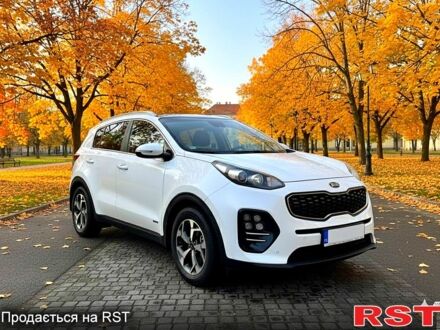 Белый Киа Sportage, объемом двигателя 1.6 л и пробегом 120 тыс. км за 17800 $, фото 1 на Automoto.ua